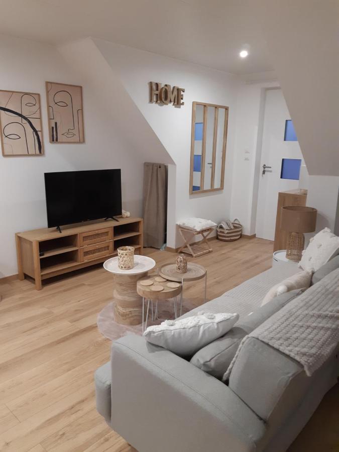 Studio Cosy Spacieux Lumineux Avec Terrasse Vezelois Exteriör bild